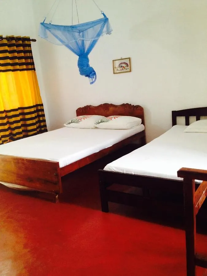 בית אירוח Kudapaduwa Manik Home Stay